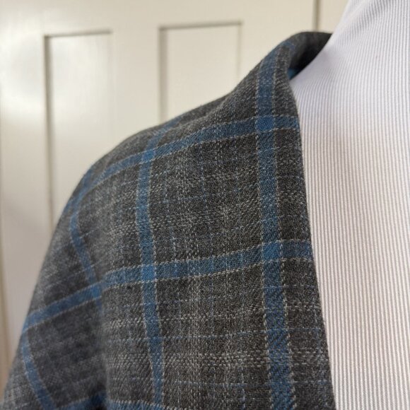 CAbi #916 Blue Grey Plaid Court Shawl Collar POCKETS Jacket size 12 Careerwear - Picture 3 of 10